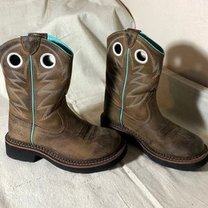 Girls Ariat boots